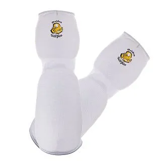 Защита предплечья для каратэ 3560 white