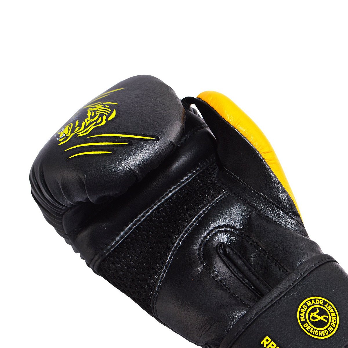 Боксерские перчатки RBG-241 Black